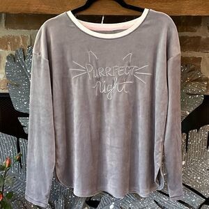 LAYLA Size Small Plush Gray Velour “Purrfect Night” Top